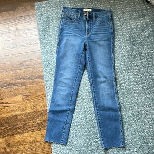 Fun and comfy style high rise skinny jeans, road tripper style